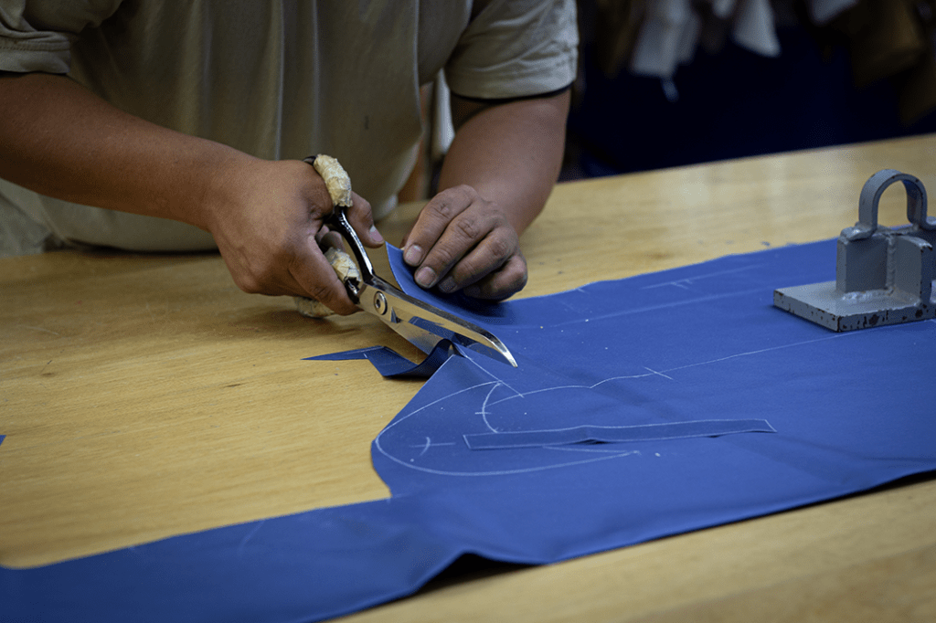 Los fabricantes de sueños; el equipo sartorial del taller de Casa&nbsp;Cuesta
